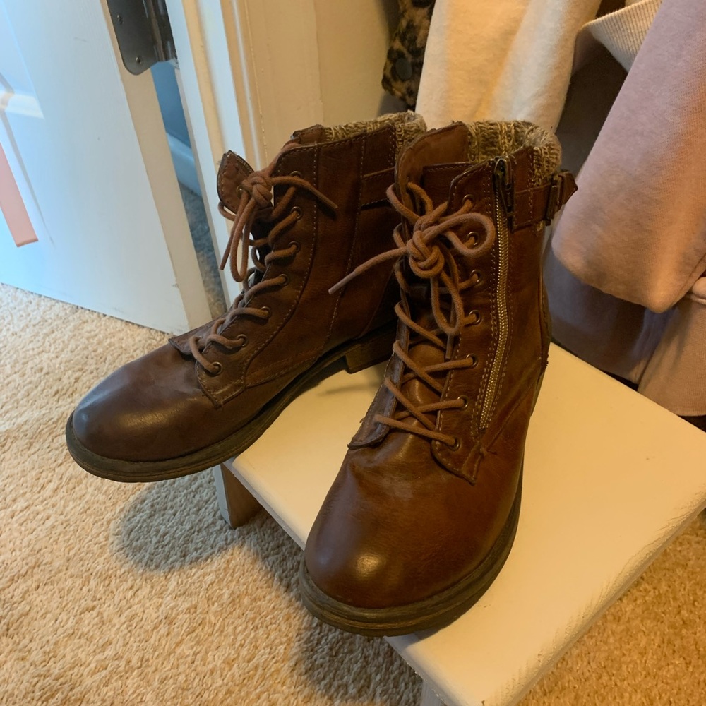 Cute boots with sweater cuff detail